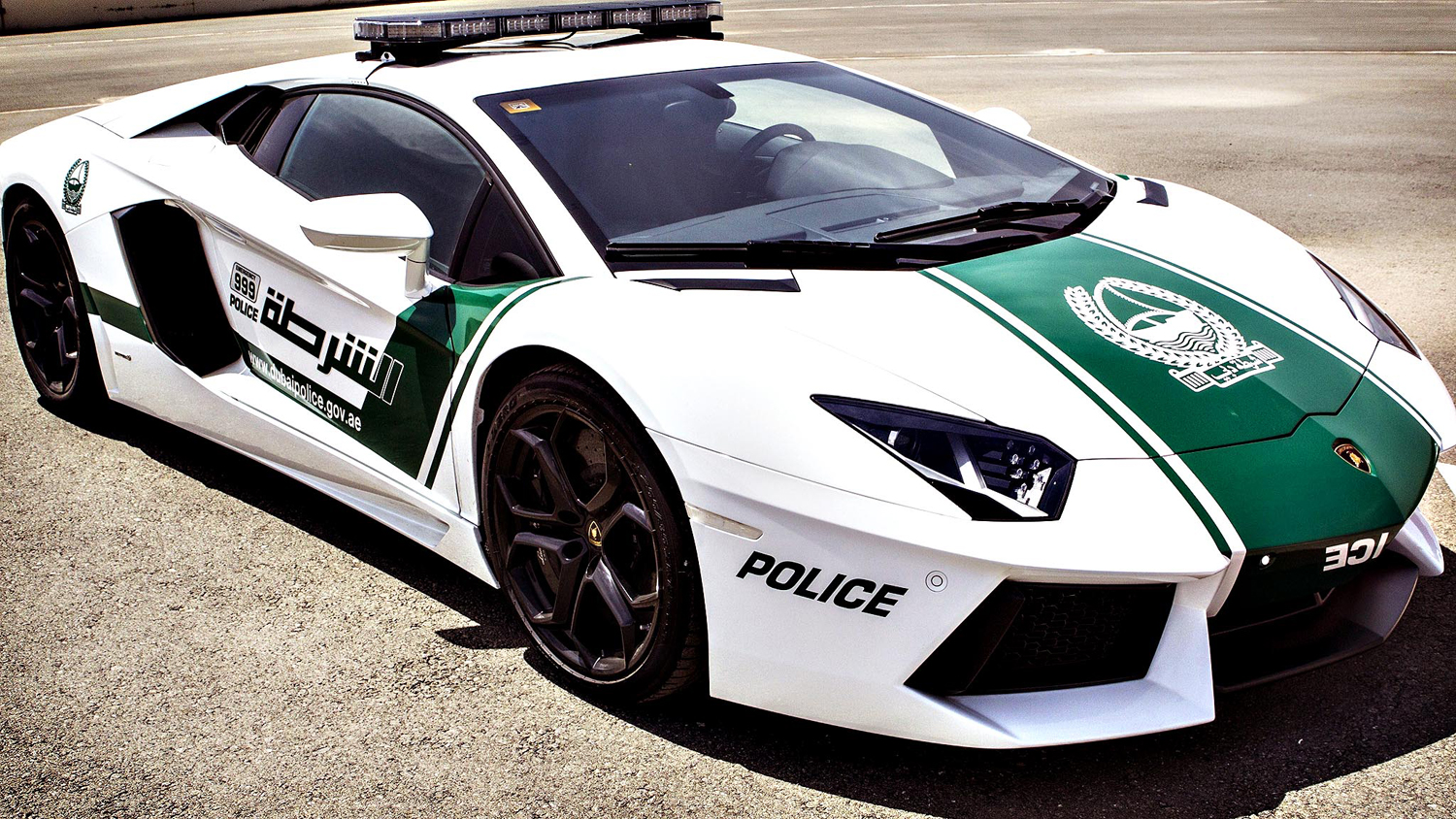 dubai-police-lamborghinis